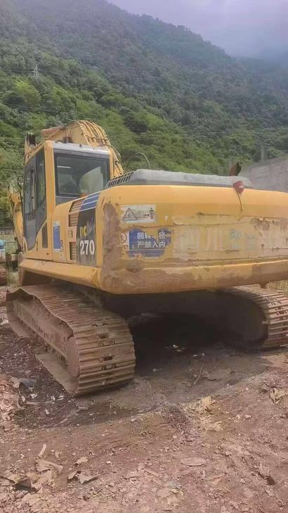 Buy Komatsu PC240-6 Used Excavator / 1