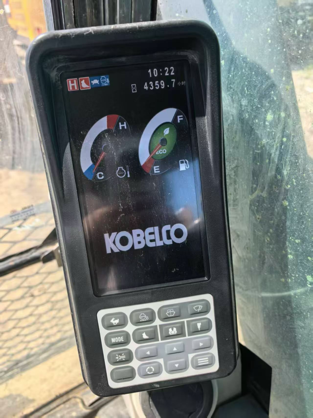 شراء حفارة Kobelco SK270D-8 مستعملة / 4