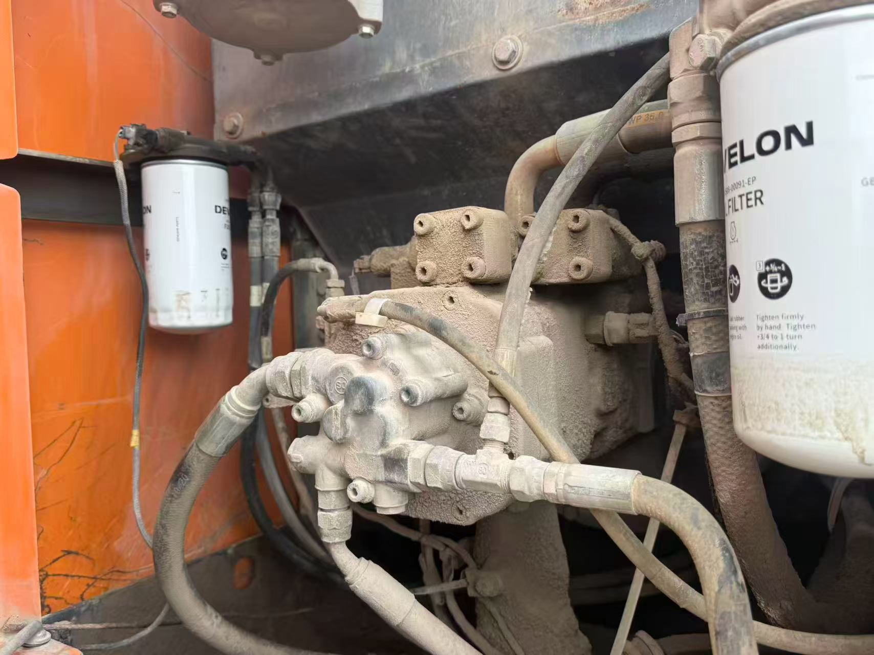 شراء حفارة Doosan DH220 مستعملة / 4