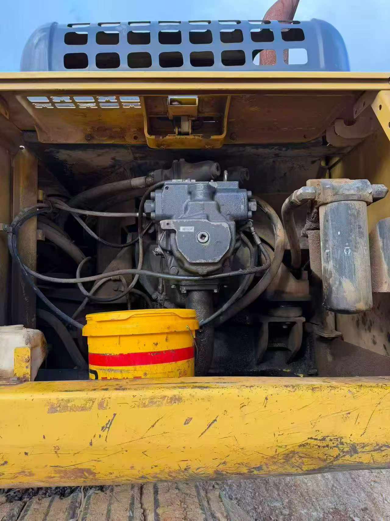 Buy Komatsu PC300-8 Used Excavator / 7