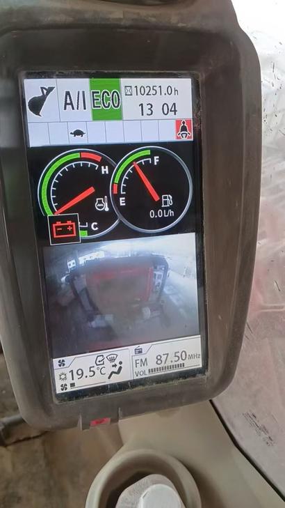 Buy Hitachi EX130H-5 Used Excavator / 1