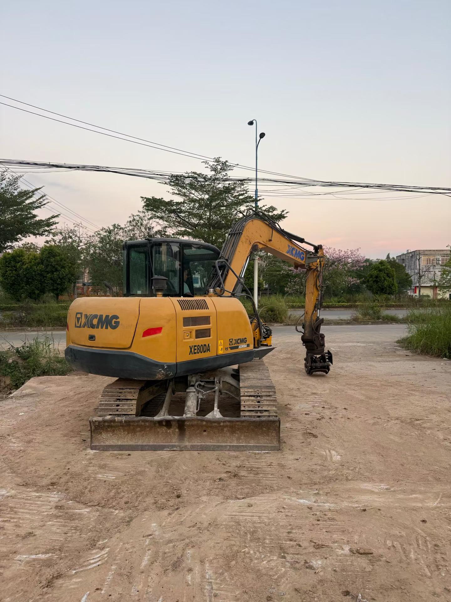 Buy XCMG XE75C Used Excavator / 6