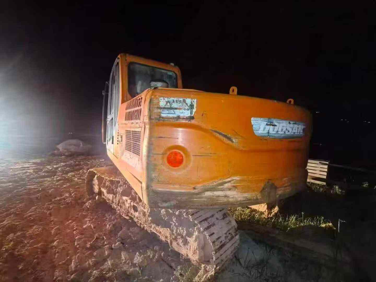 Buy Doosan DX120 Used Excavator / 2