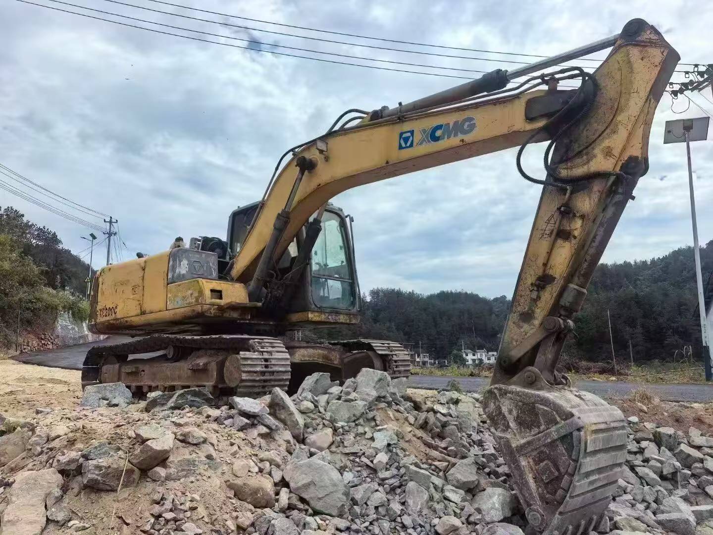 Buy XCMG XE150 Used Excavator / 8