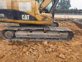Buy Caterpillar 320A Used Excavator / 2 Buy Caterpillar 320A Used Excavator / 2