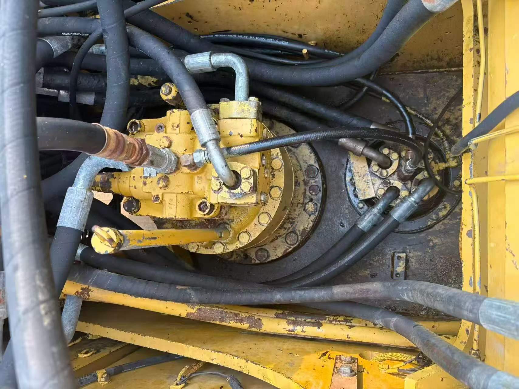 Buy Caterpillar 320D Used Excavator / 9
