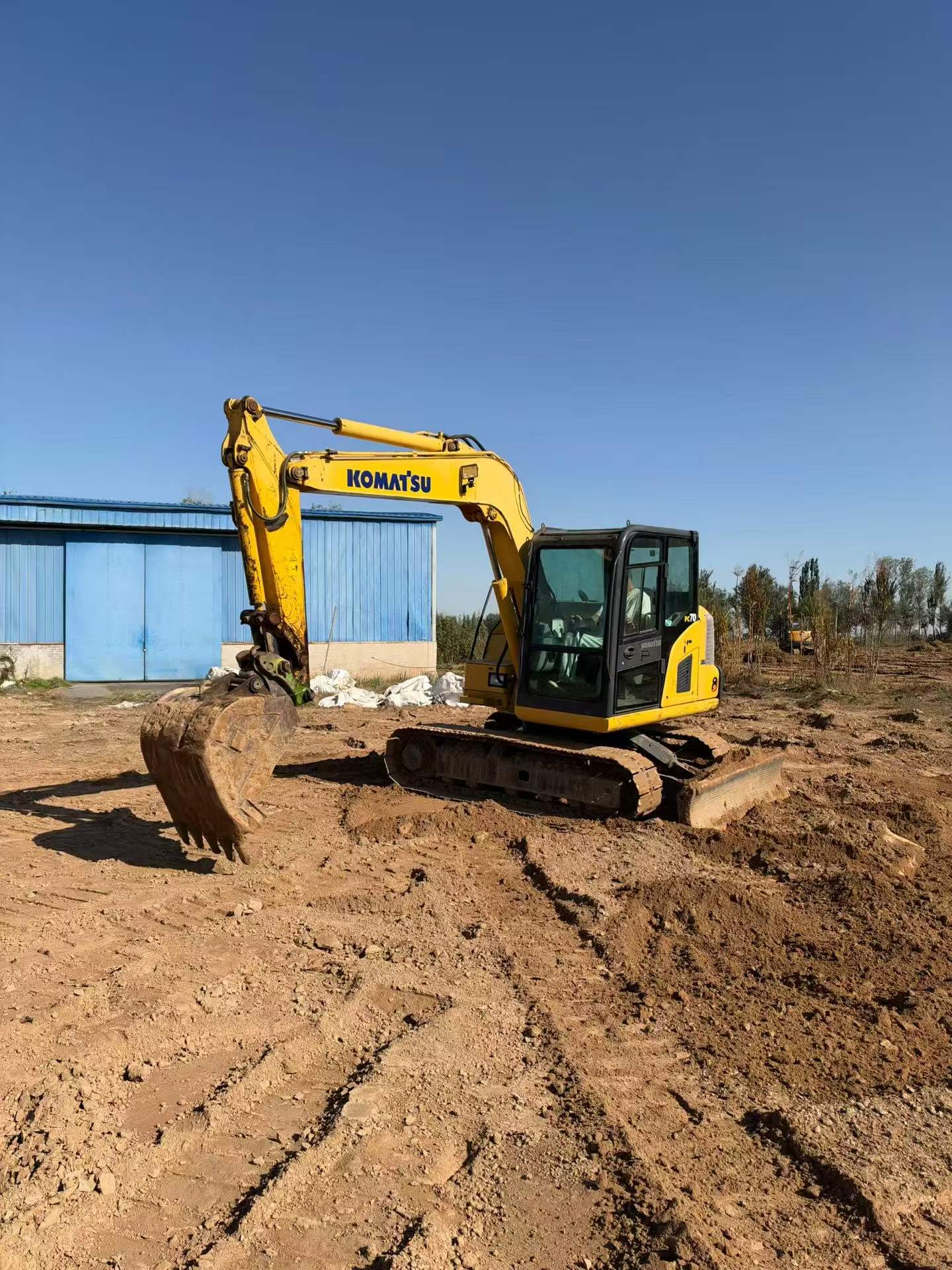 Buy Komatsu PC60 Used Excavator / 3