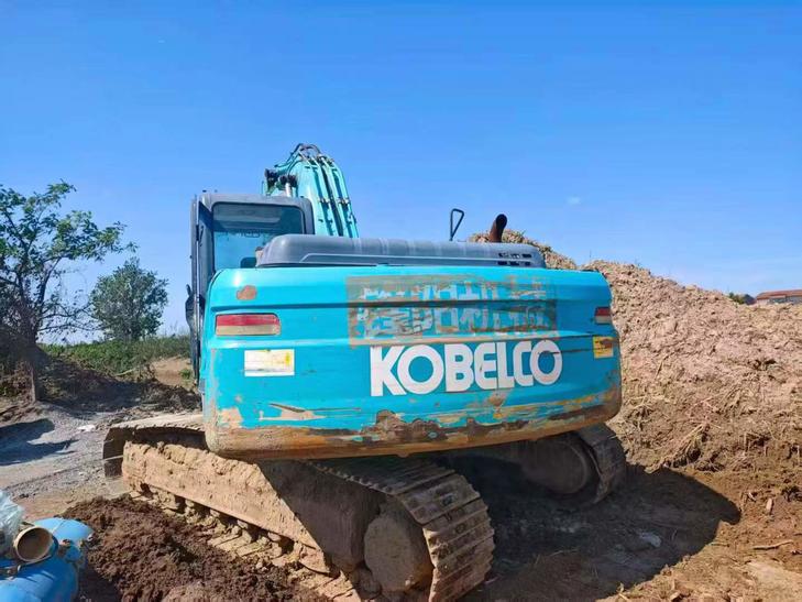 Buy Kobelco SK210 Used Excavator / 1