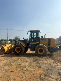 Buy XCMG LW500FV Used Loader / 5 Buy XCMG LW500FV Used Loader / 5