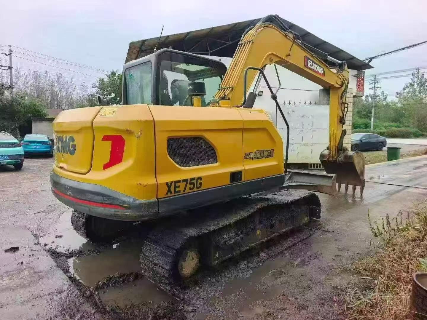 Buy XCMG XE75C Used Excavator / 5