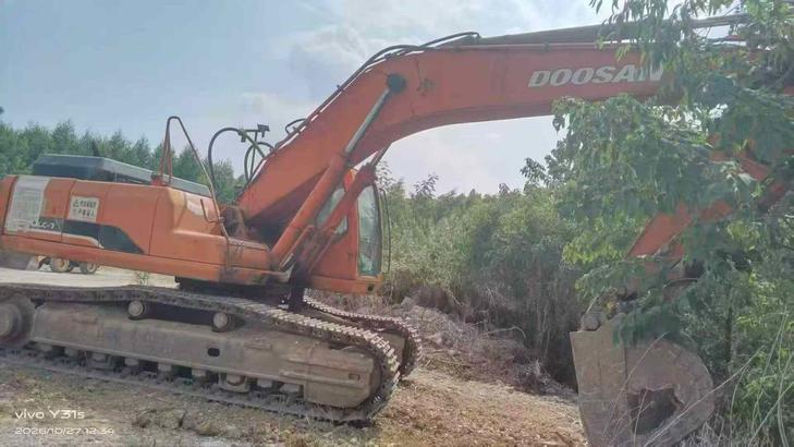 Buy Doosan DH370LC-7 Used Excavator / 1