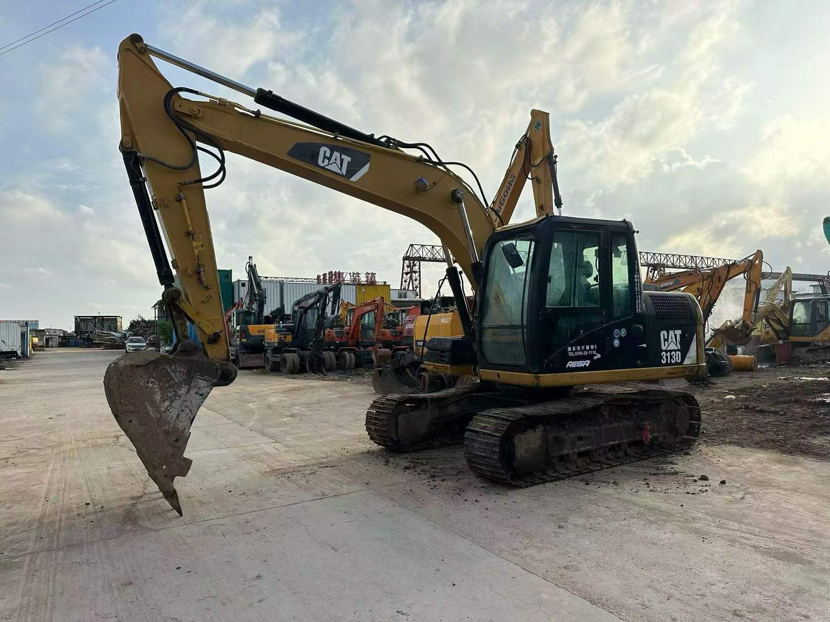 Buy Caterpillar 313D Used Excavator / 2