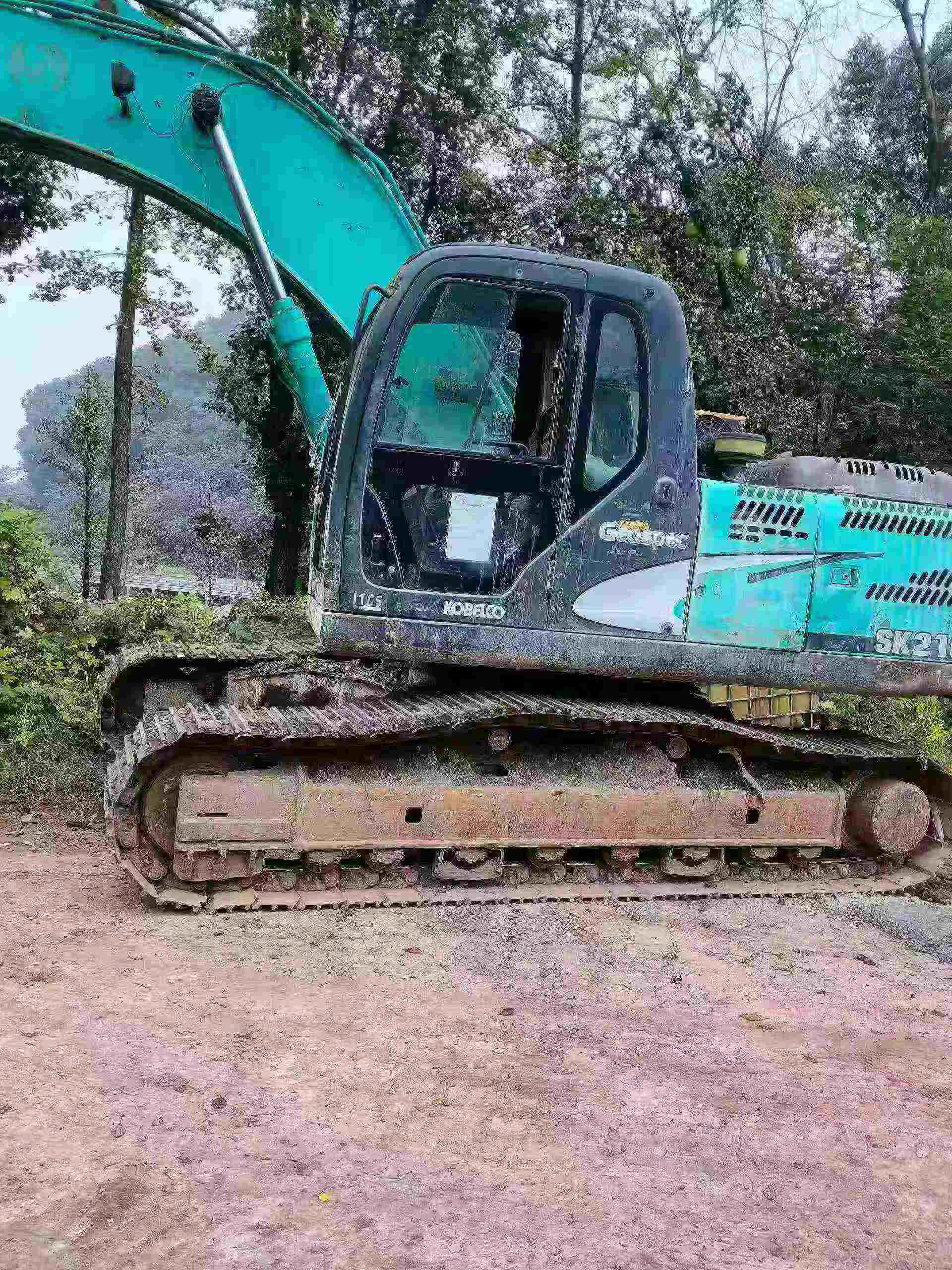 Buy Kobelco SK210 Used Excavator / 8