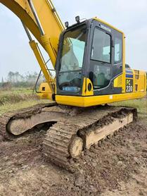 Buy Komatsu Used Excavator / 2 Buy Komatsu Used Excavator / 2