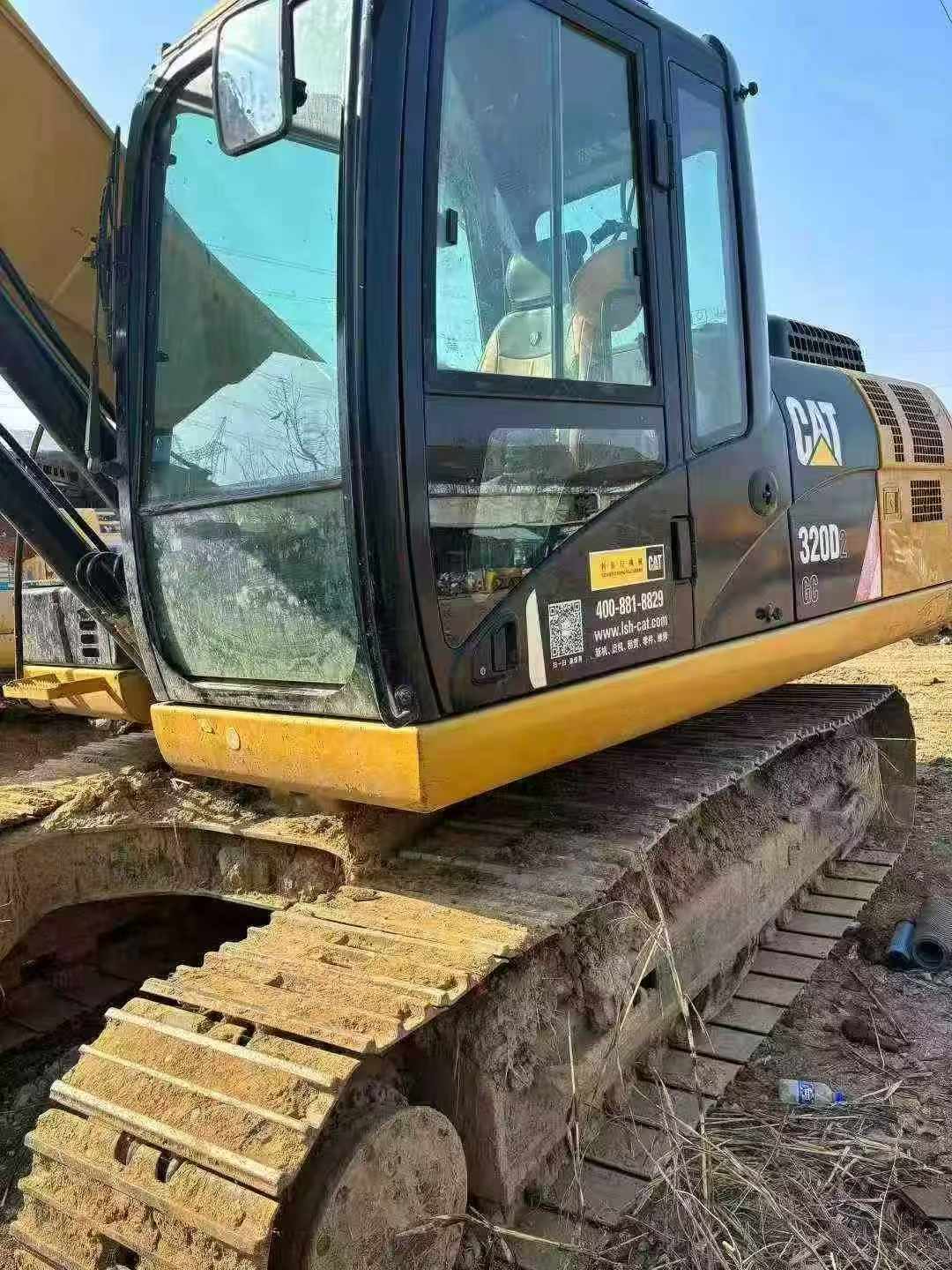Buy Caterpillar 320D2GC Used Excavator / 2