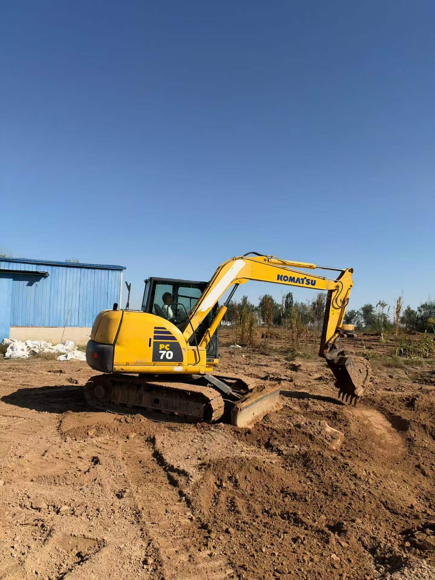 Buy Komatsu PC60 Used Excavator / 2