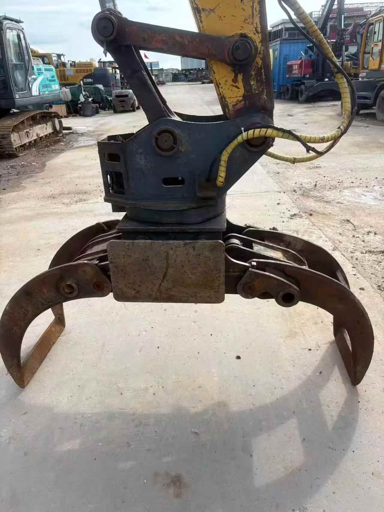 Buy XCMG XE135B Used Excavator / 4