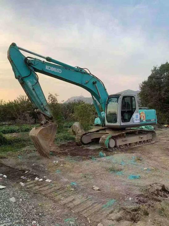 Buy Kobelco SK200-9 Used Excavator / 1