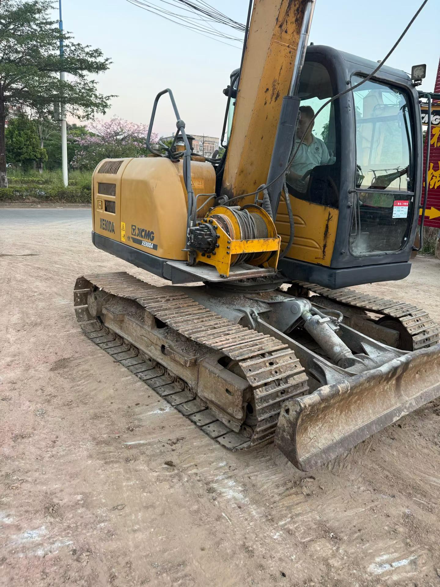 Buy XCMG XE75C Used Excavator / 8