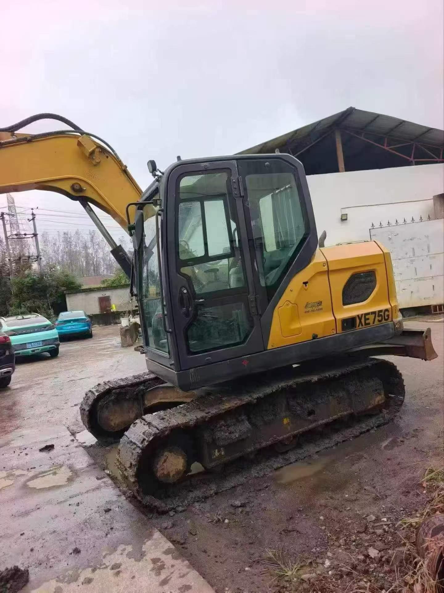Buy XCMG XE75C Used Excavator / 3