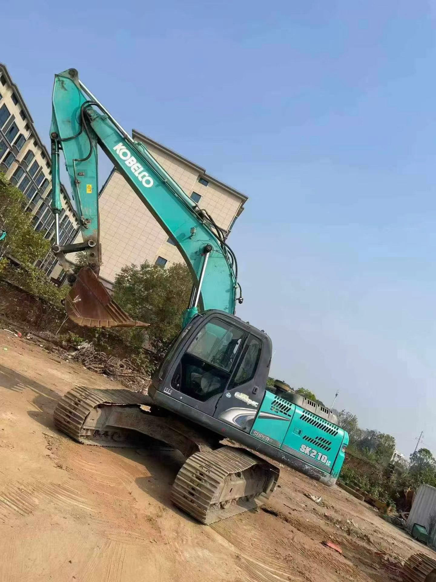 Buy Kobelco SK210 Used Excavator / 2