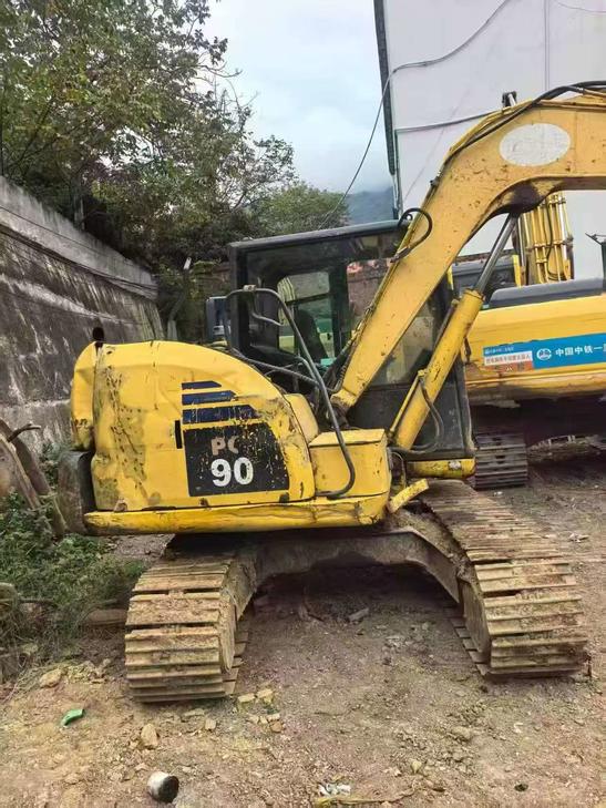 Buy Komatsu Used Excavator / 1