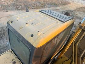 Buy Komatsu PC210-7 Used Excavator / 9 Buy Komatsu PC210-7 Used Excavator / 9