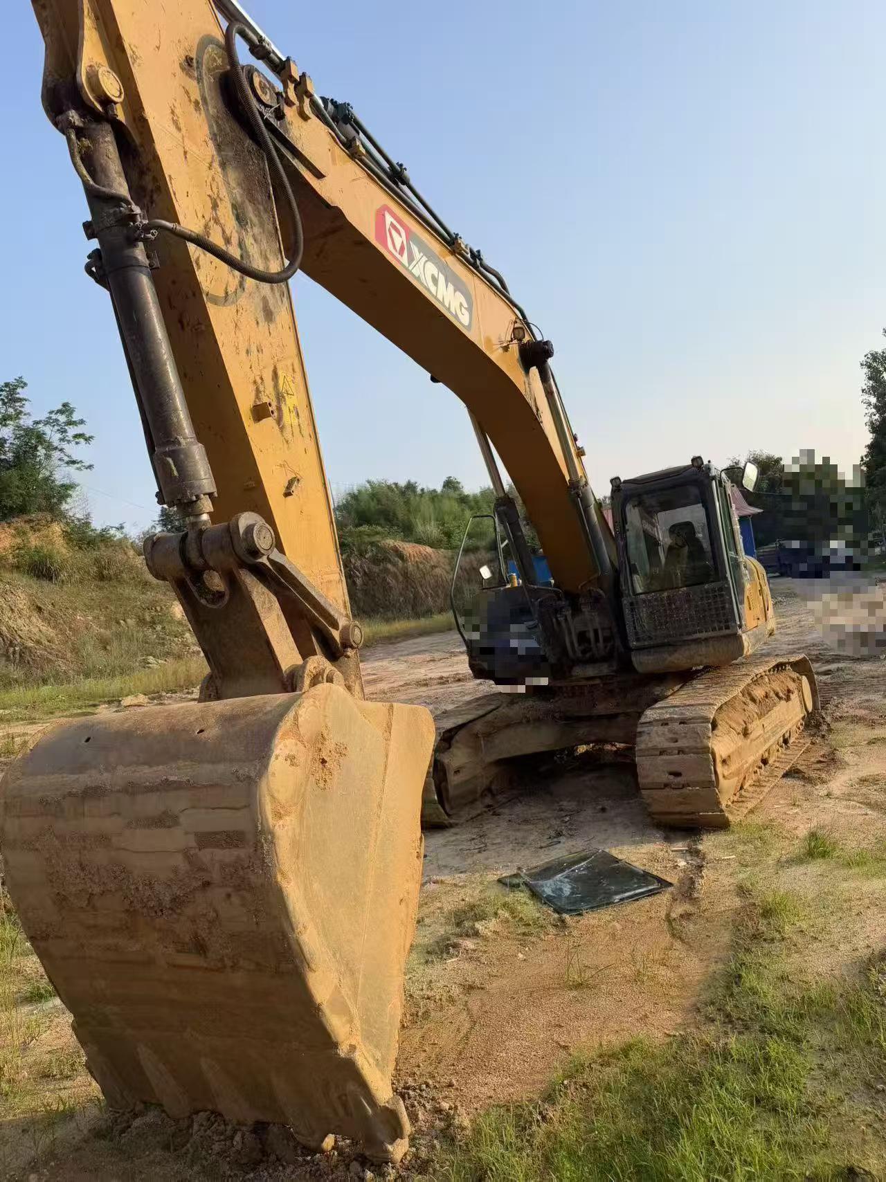 Buy XCMG XE370 Used Excavator / 7
