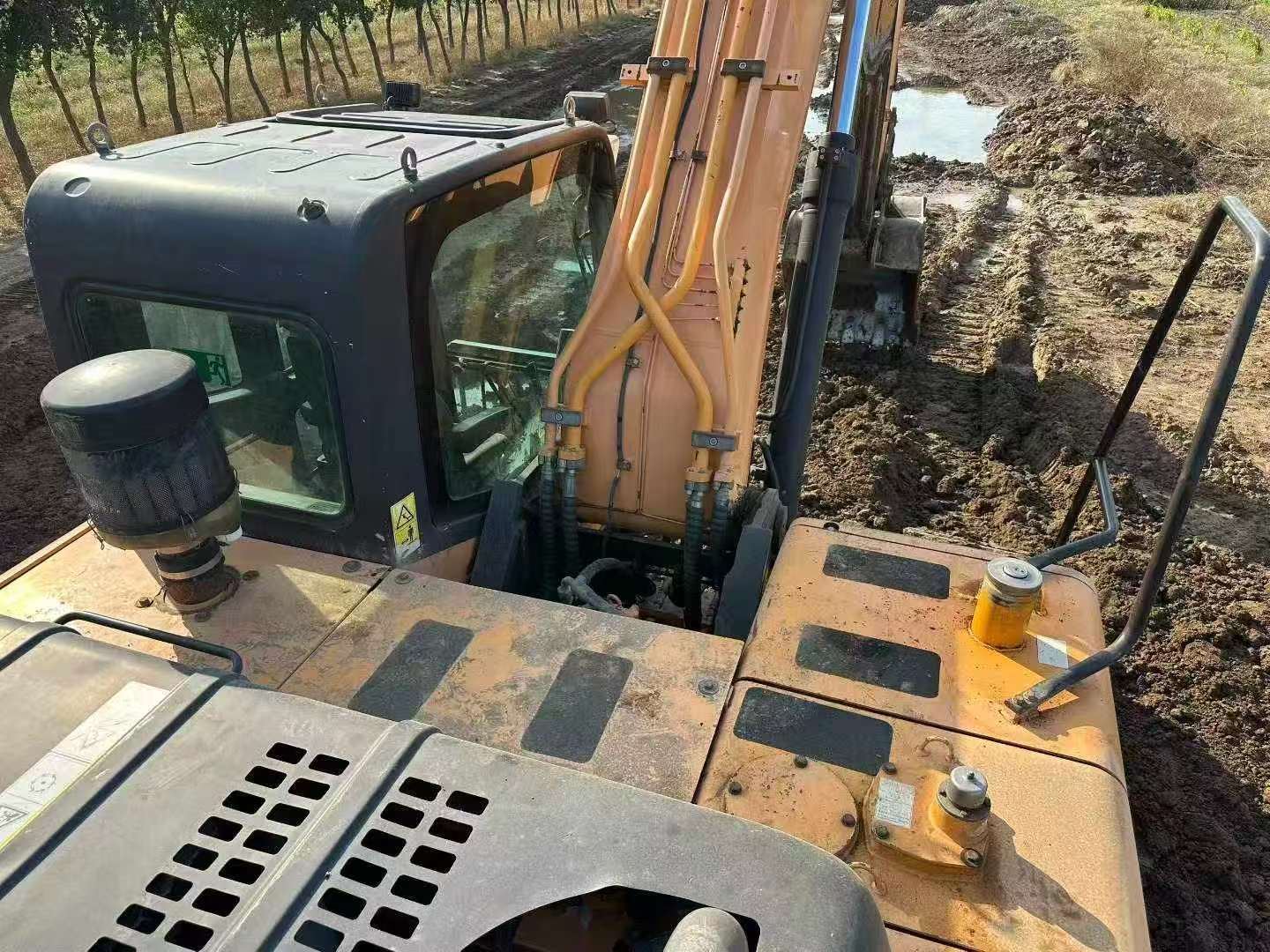 Buy Sany SY235C Used Excavator / 5