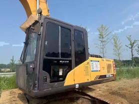 Buy Sany SY215C-8 Used Excavator / 4 Buy Sany SY215C-8 Used Excavator / 4
