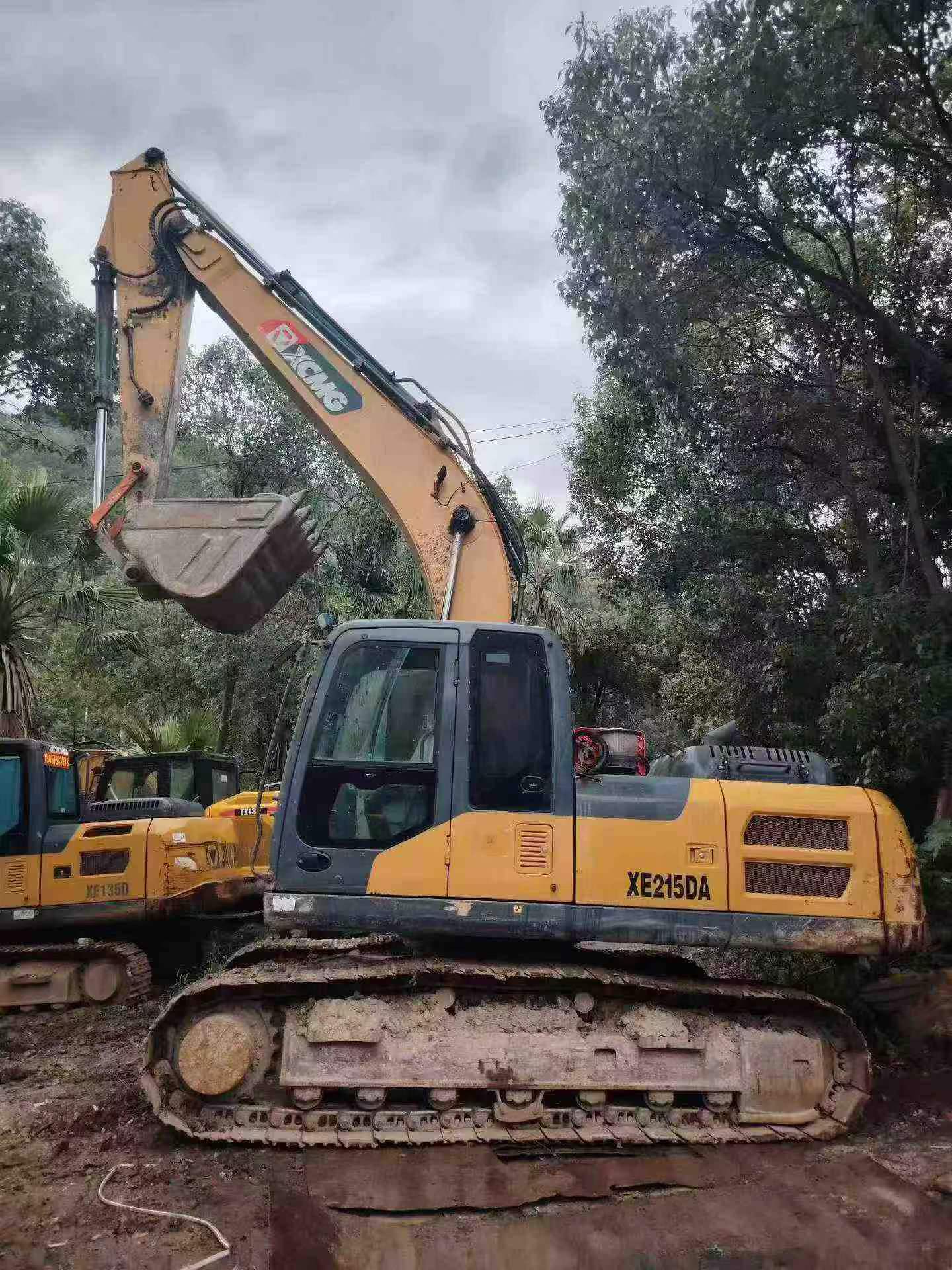Buy XCMG XE200DA Used Excavator / 2