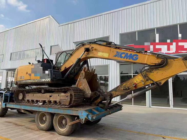 Buy XCMG XE150 Used Excavator / 1