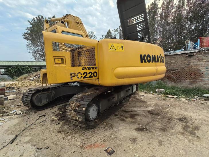 Buy Komatsu Used Excavator / 1