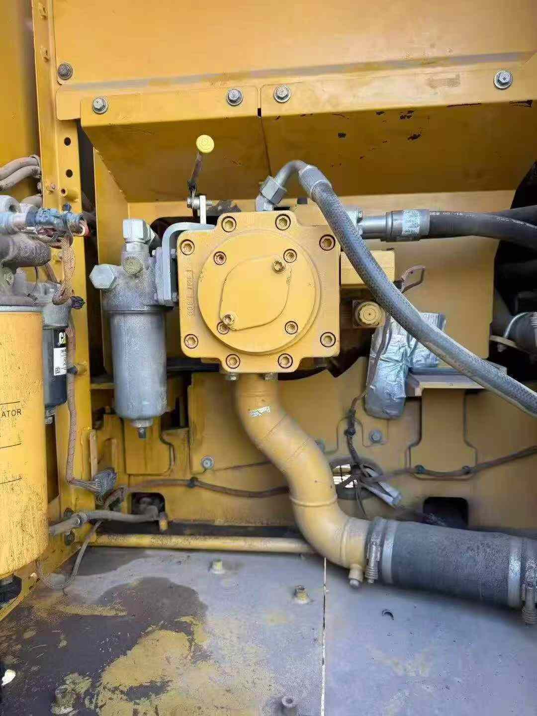 Buy Caterpillar 323 Used Excavator / 2