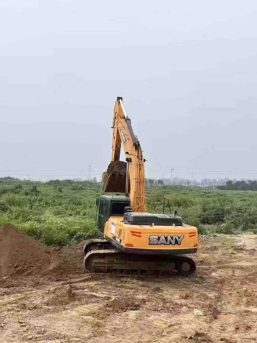 Buy Sany SY305C Used Excavator / 2