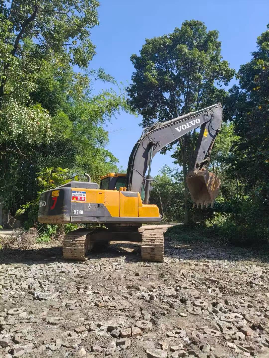 Buy Volvo EC210B Used Excavator / 2