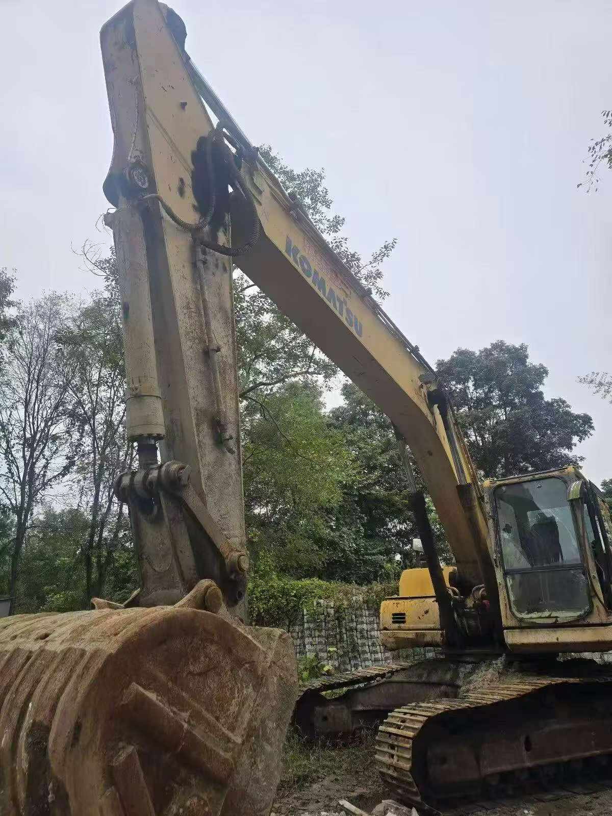 Buy Komatsu PC240-6 Used Excavator / 5