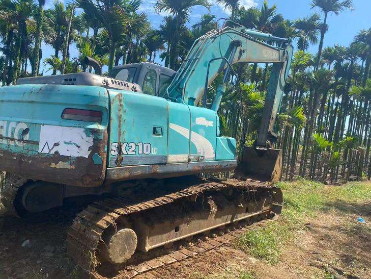 Buy Kobelco SK210 Used Excavator / 1