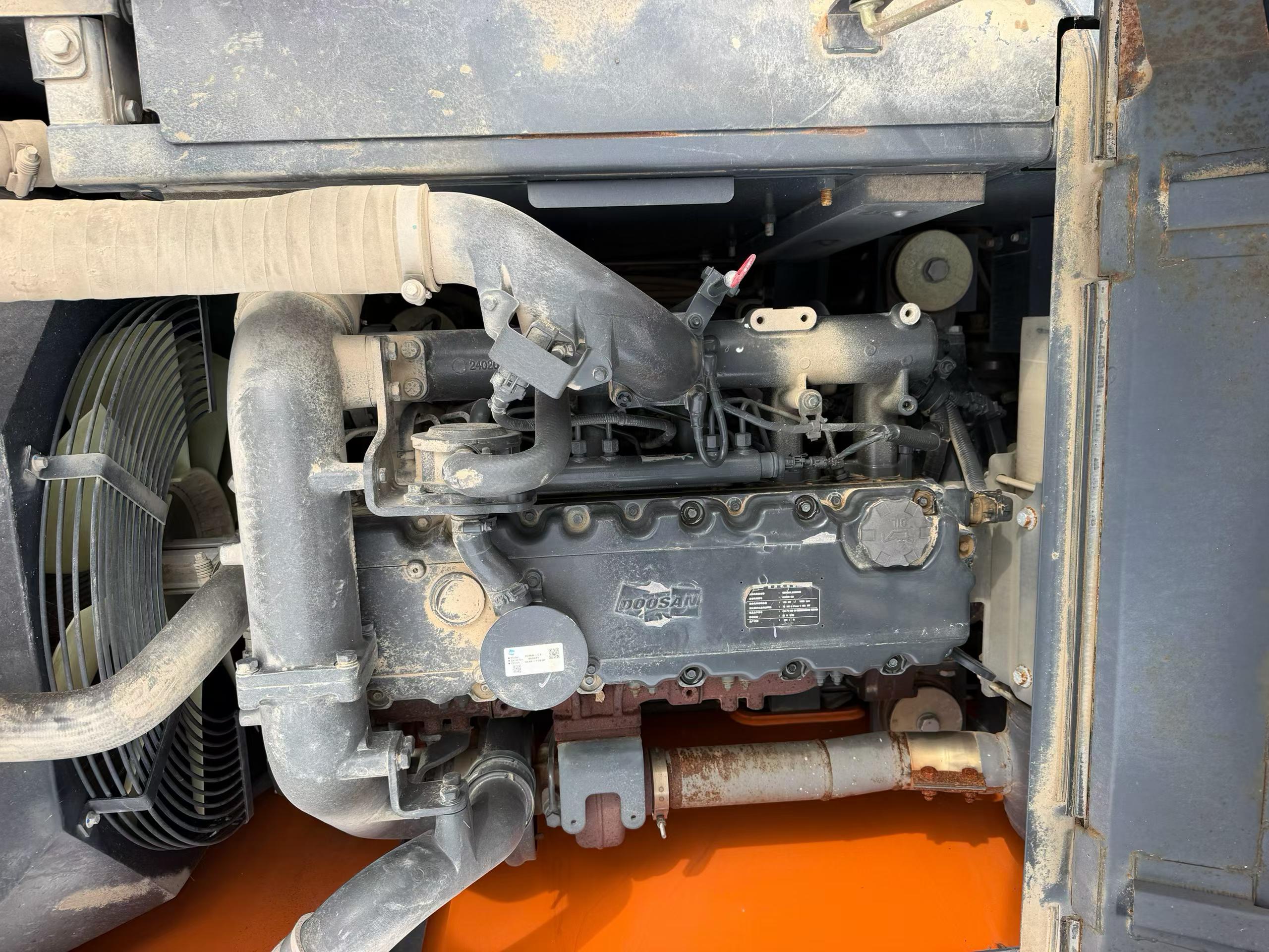 Buy Doosan DH215-7 Used Excavator / 3