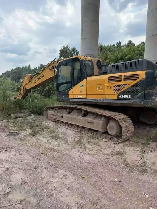 Buy Hyundai R335-7 Used Excavator / 1