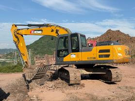 Buy XCMG XE225DK Used Excavator / 3 Buy XCMG XE225DK Used Excavator / 3