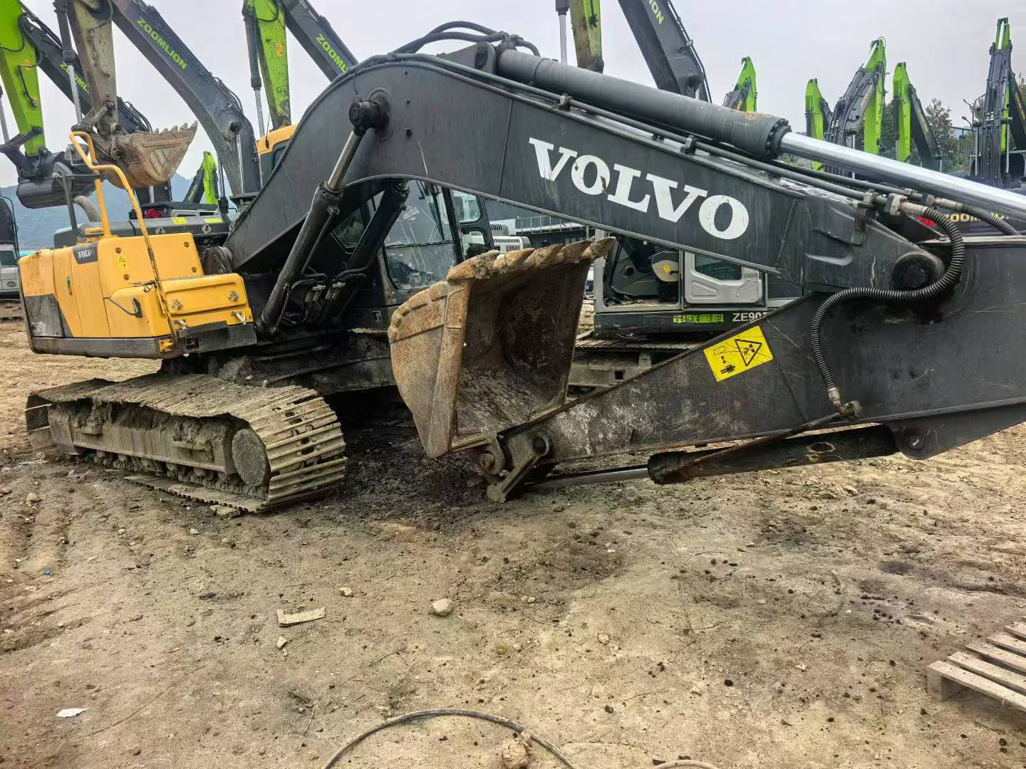 Buy Volvo EC210B Used Excavator / 1