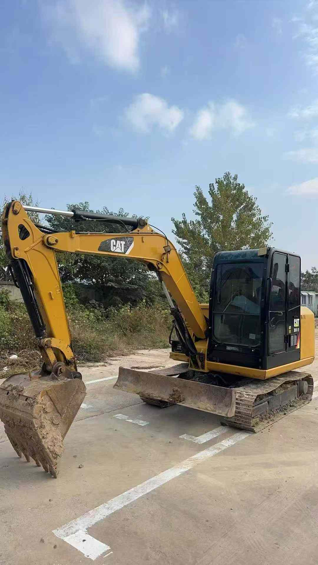 Buy Caterpillar 305.5 Used Excavator / 2