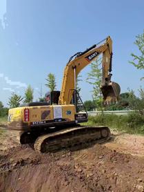 Buy Sany SY215C-8 Used Excavator / 2 Buy Sany SY215C-8 Used Excavator / 2