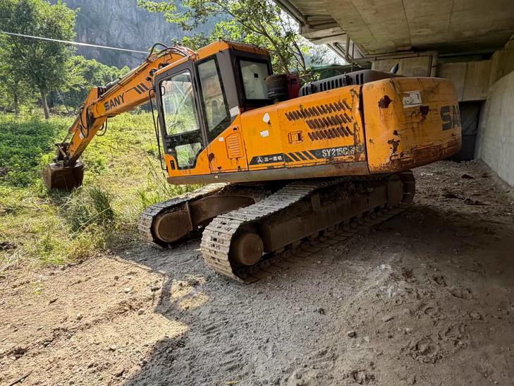 Buy Sany SY215C-8 Used Excavator / 1