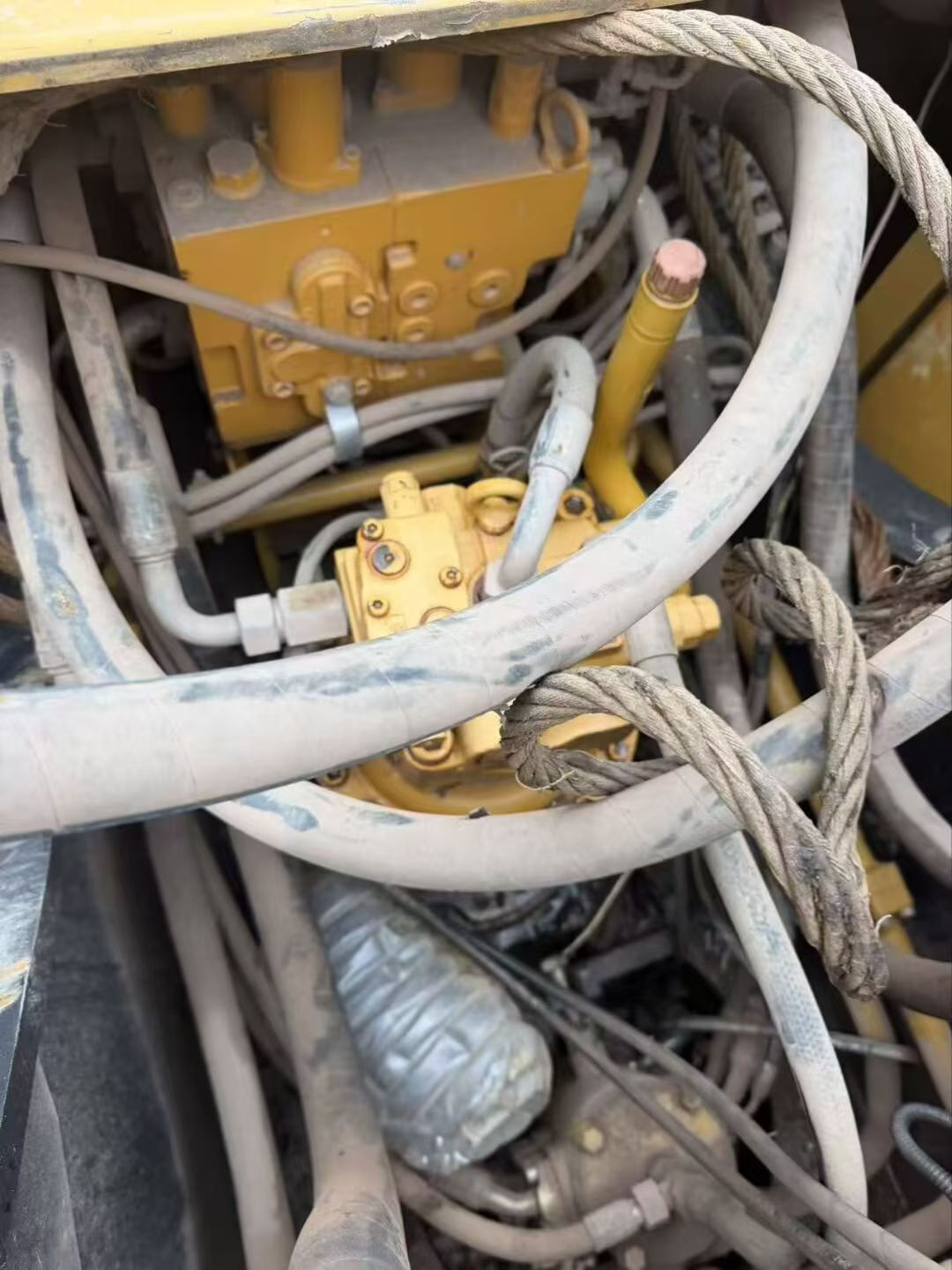 Buy Sany SY215C Used Excavator / 7 Buy Sany SY215C Used Excavator / 7