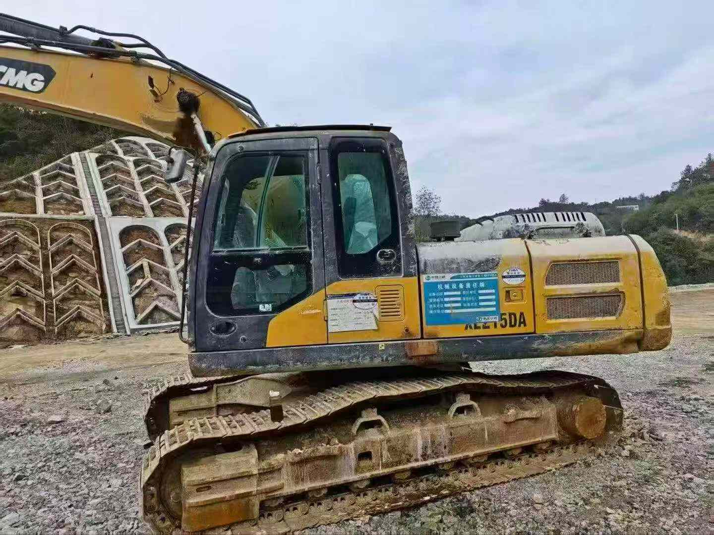 Buy XCMG XE215 Used Excavator / 2