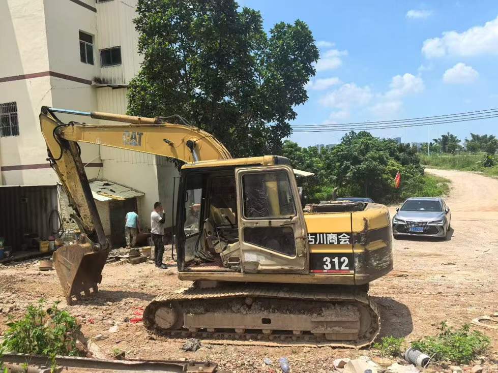 شراء Caterpillar 312 مستعمل حفارة