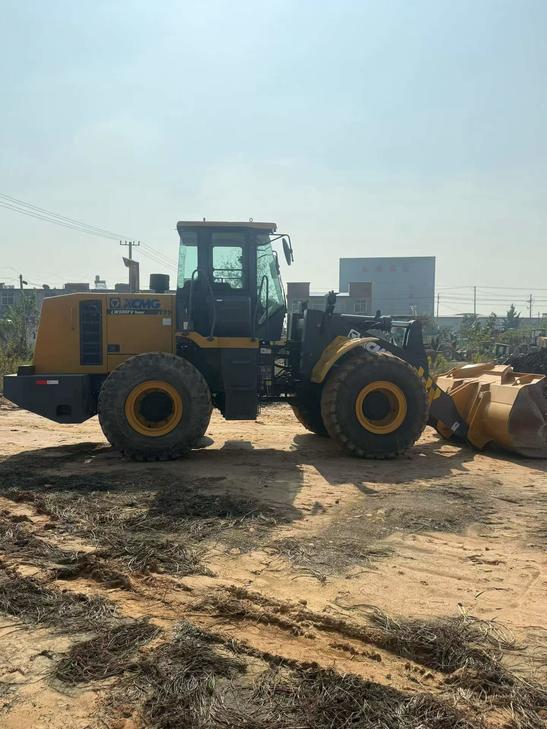 Buy XCMG LW500FV Used Loader / 1