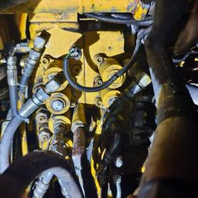 Buy Kato Used Excavator / 4 Buy Kato Used Excavator / 4